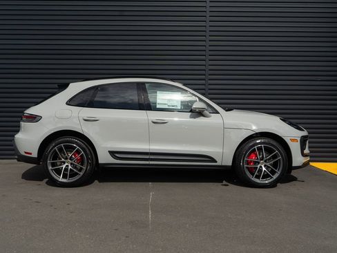 New 2026 Porsche Macan S image 8
