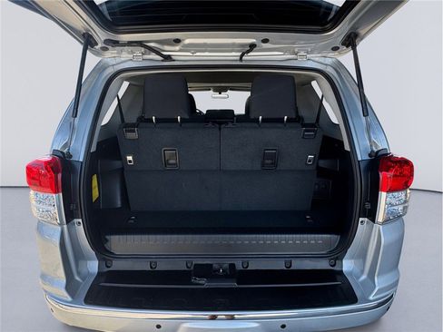 Used 2011 Toyota 4Runner SR5 image 23
