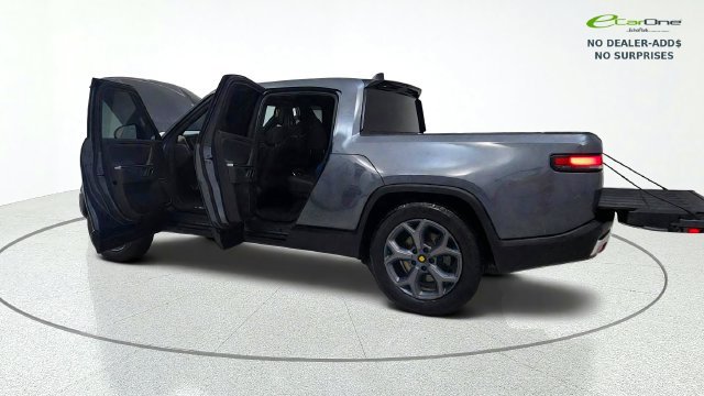 Used 2023 Rivian R1T Adventure Dual AWD/4WD image 15