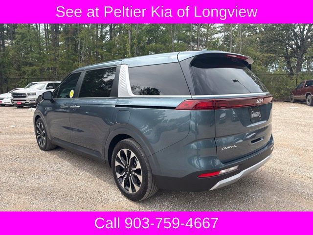 Used 2024 Kia Carnival EX FWD image 3