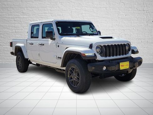 New 2026 Jeep Gladiator Sport AWD/4WD image 6