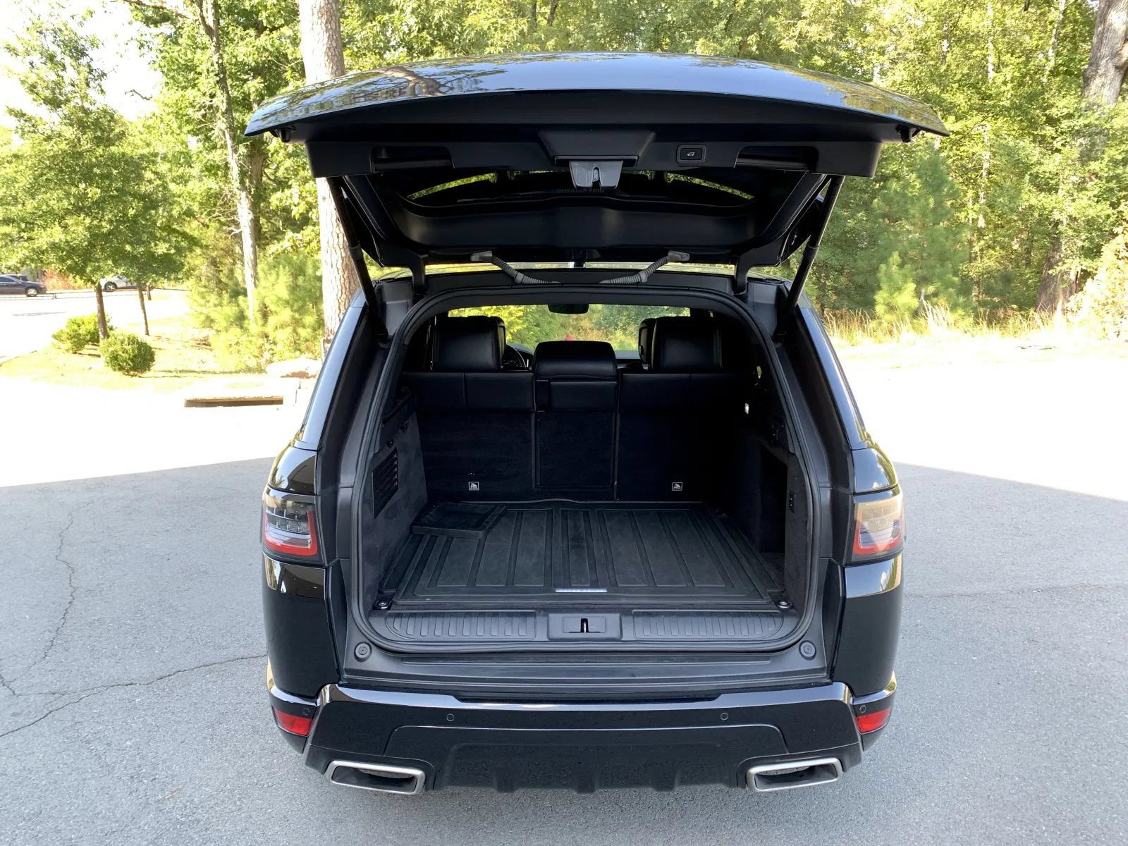 Used 2019 Land Rover Range Rover Sport Supercharged AWD/4WD image 9
