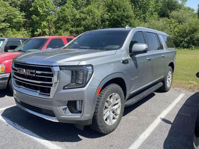Used 2023 GMC Yukon XL SLT w/ SLT Premium Package