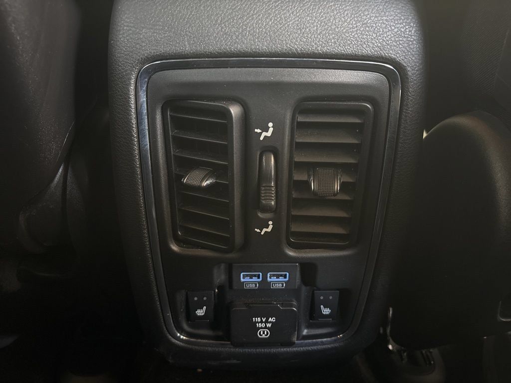 Used 2021 Jeep Grand Cherokee Limited w/ Luxury Group II RWD image 19