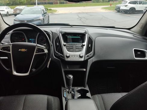Used 2017 Chevrolet Equinox LT w/ Convenience Package FWD image 16