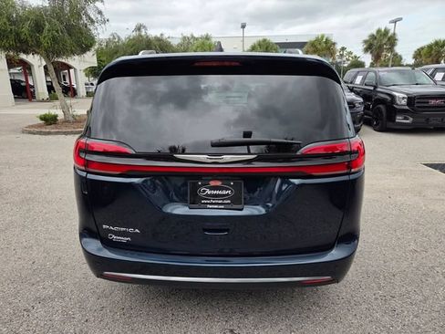 Certified 2024 Chrysler Pacifica Pinnacle FWD image 12
