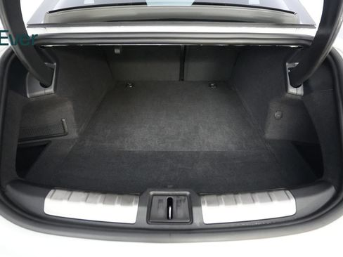 Used 2022 Porsche Taycan 4S AWD/4WD image 8
