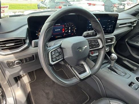 Used 2024 Ford Mustang Premium image 25