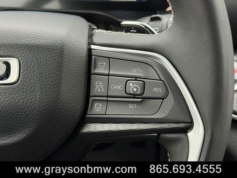 Used 2024 Jeep Grand Cherokee L Laredo image 23