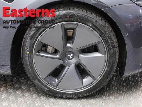 Used 2021 Tesla Model 3 Standard Range Plus image 31