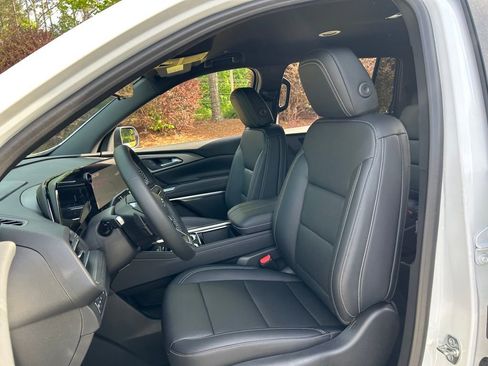 New 2026 Chevrolet Traverse LT w/ Midnight/Sport Edition FWD image 34