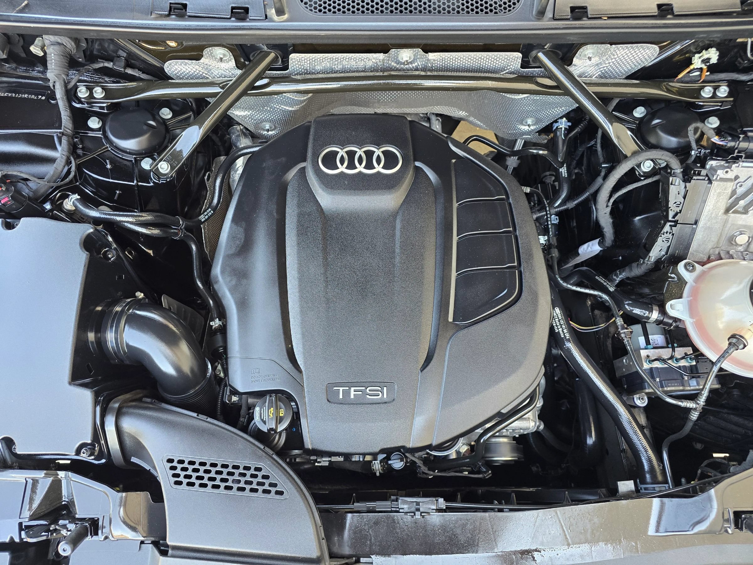 Used 2018 Audi Q5 2.0T Premium Plus w/ Premium Plus Package AWD/4WD image 61
