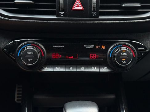Used 2023 Kia Forte GT-Line w/ GT-Line Technology Package FWD image 32