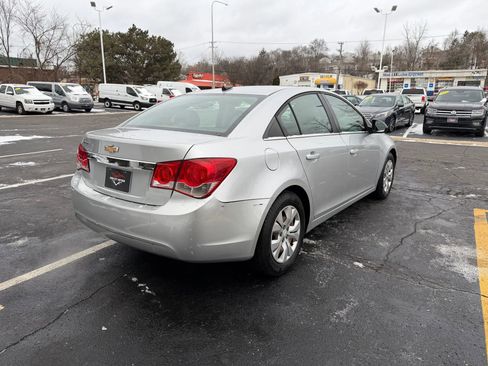 Used 2012 Chevrolet Cruze LS w/ Connectivity Package image 7