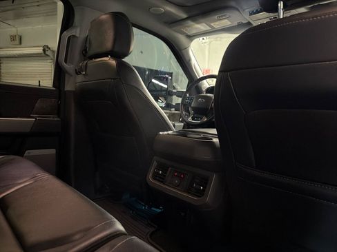 Used 2024 Ford F250 Lariat w/ Lariat Ultimate Package AWD/4WD image 28