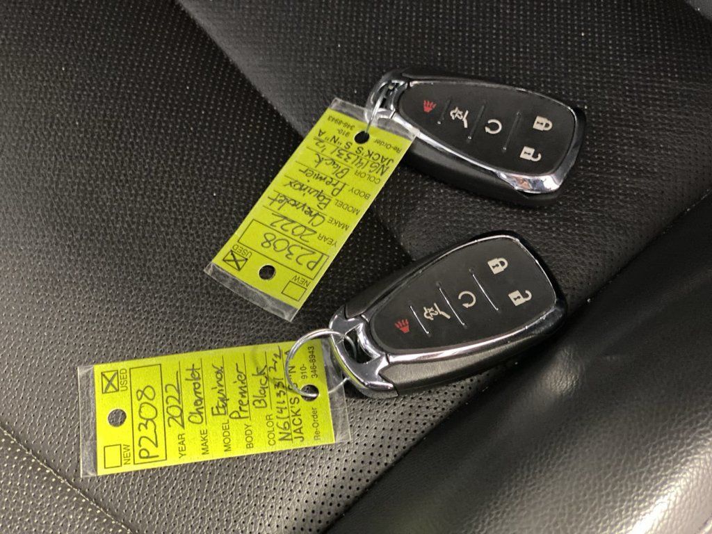 Used 2022 Chevrolet Equinox Premier AWD/4WD image 19