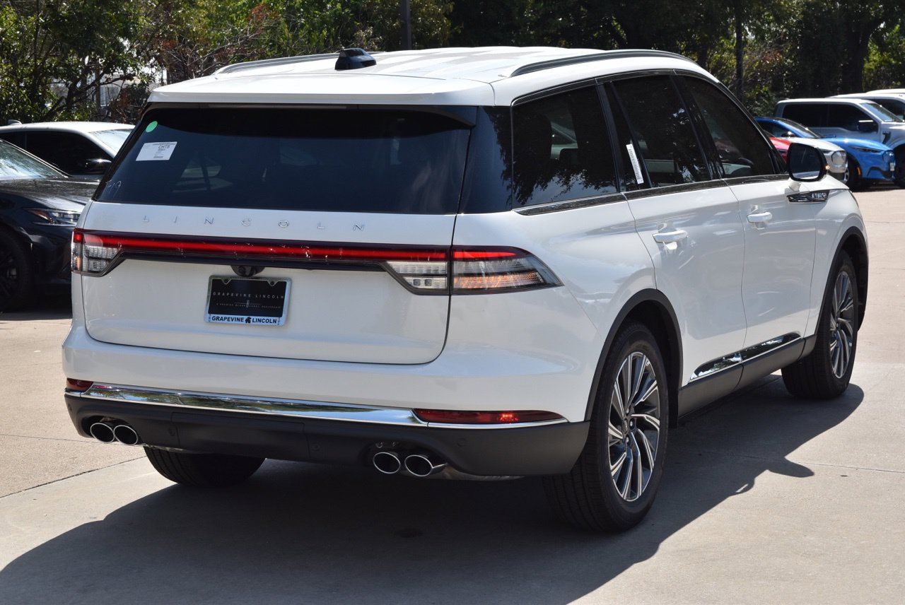 New 2026 Lincoln Aviator 2WD image 7