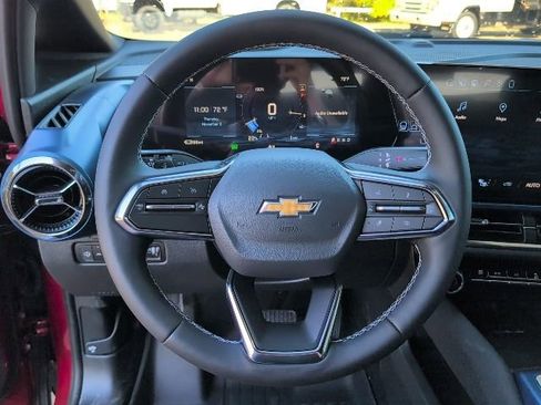 New 2026 Chevrolet Equinox EV LT AWD/4WD image 19