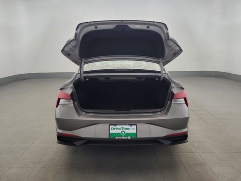 Used 2023 Hyundai Elantra SEL w/ Cargo Package FWD image 29
