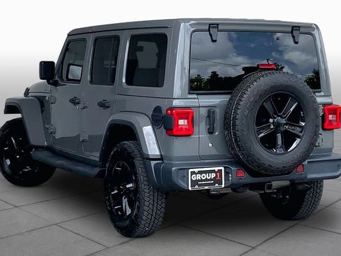 Used 2019 Jeep Wrangler Unlimited Sahara AWD/4WD image 12