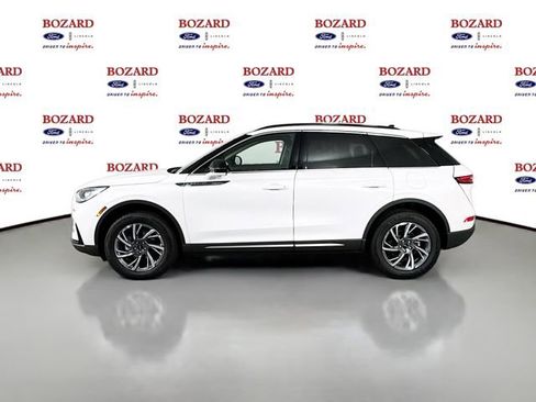 New 2026 Lincoln Corsair Premiere image 4