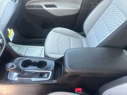 Used 2018 Chevrolet Equinox LS FWD image 22