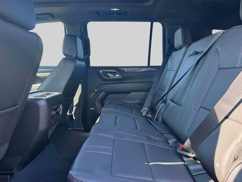 Used 2023 Chevrolet Suburban RST AWD/4WD image 15