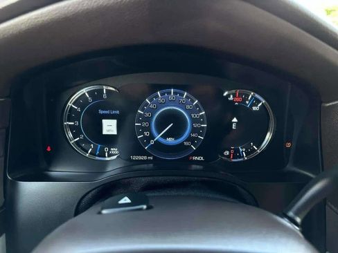 Used 2017 Cadillac Escalade Luxury image 50