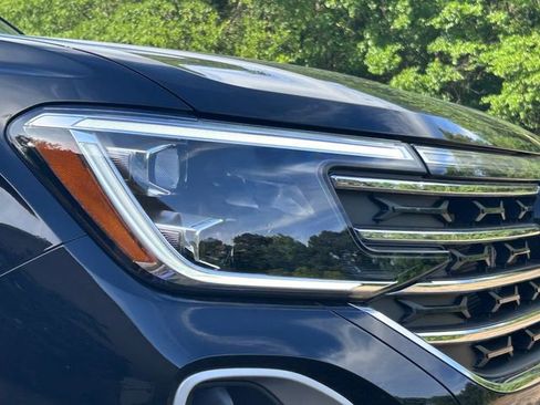 New 2026 Volkswagen Atlas SE FWD image 3
