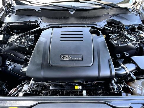 Used 2023 Land Rover Discovery S R-Dynamic AWD/4WD image 9