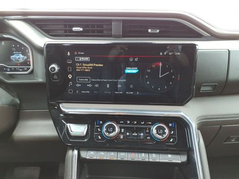 Used 2023 GMC Sierra 1500 Denali w/ Technology Package AWD/4WD image 19