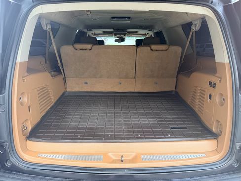 Used 2015 Cadillac Escalade ESV Platinum AWD/4WD image 15