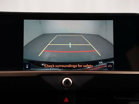 Certified 2025 Toyota Crown Signia XLE image 20