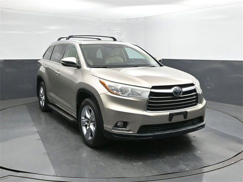 Used 2015 Toyota Highlander Limited image 22