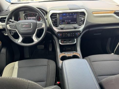 Used 2023 GMC Acadia SLE w/ Elevation Edition FWD image 12