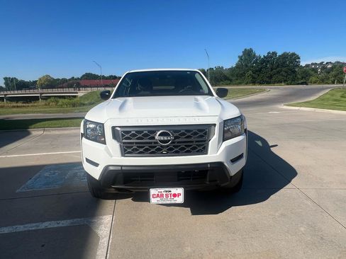 Used 2024 Nissan Frontier S w/ Technology Package AWD/4WD image 3
