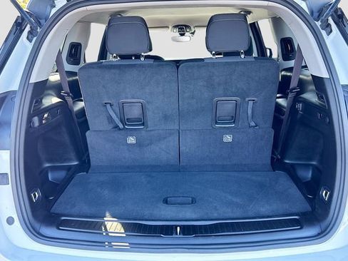 Used 2023 Jeep Grand Cherokee L Laredo RWD image 20