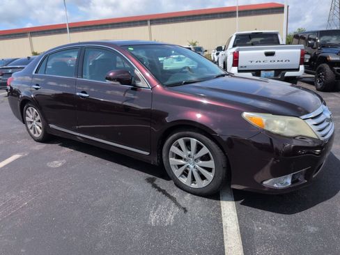Used 2011 Toyota Avalon Limited FWD image 8