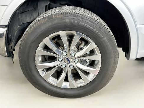 Used 2016 Ford F150 Lariat image 8