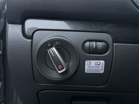 Used 2014 Volkswagen Jetta TDI image 16