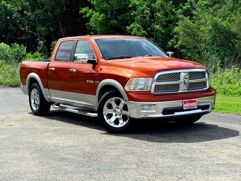 Used 2009 Dodge Ram 1500 Truck Laramie RWD image 2