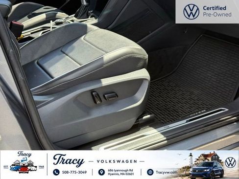 Certified 2022 Volkswagen Tiguan SEL R-Line AWD/4WD image 12