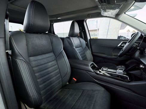 New 2026 Mitsubishi Outlander Trail Edition image 33