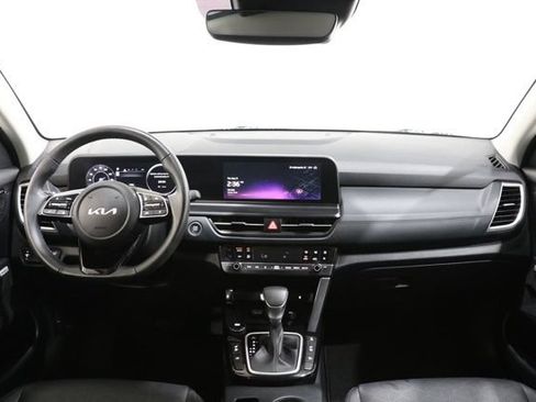 Used 2024 Kia Seltos SX w/ SX Sunroof Package AWD/4WD image 15