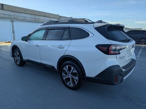 Used 2022 Subaru Outback Touring AWD/4WD image 4