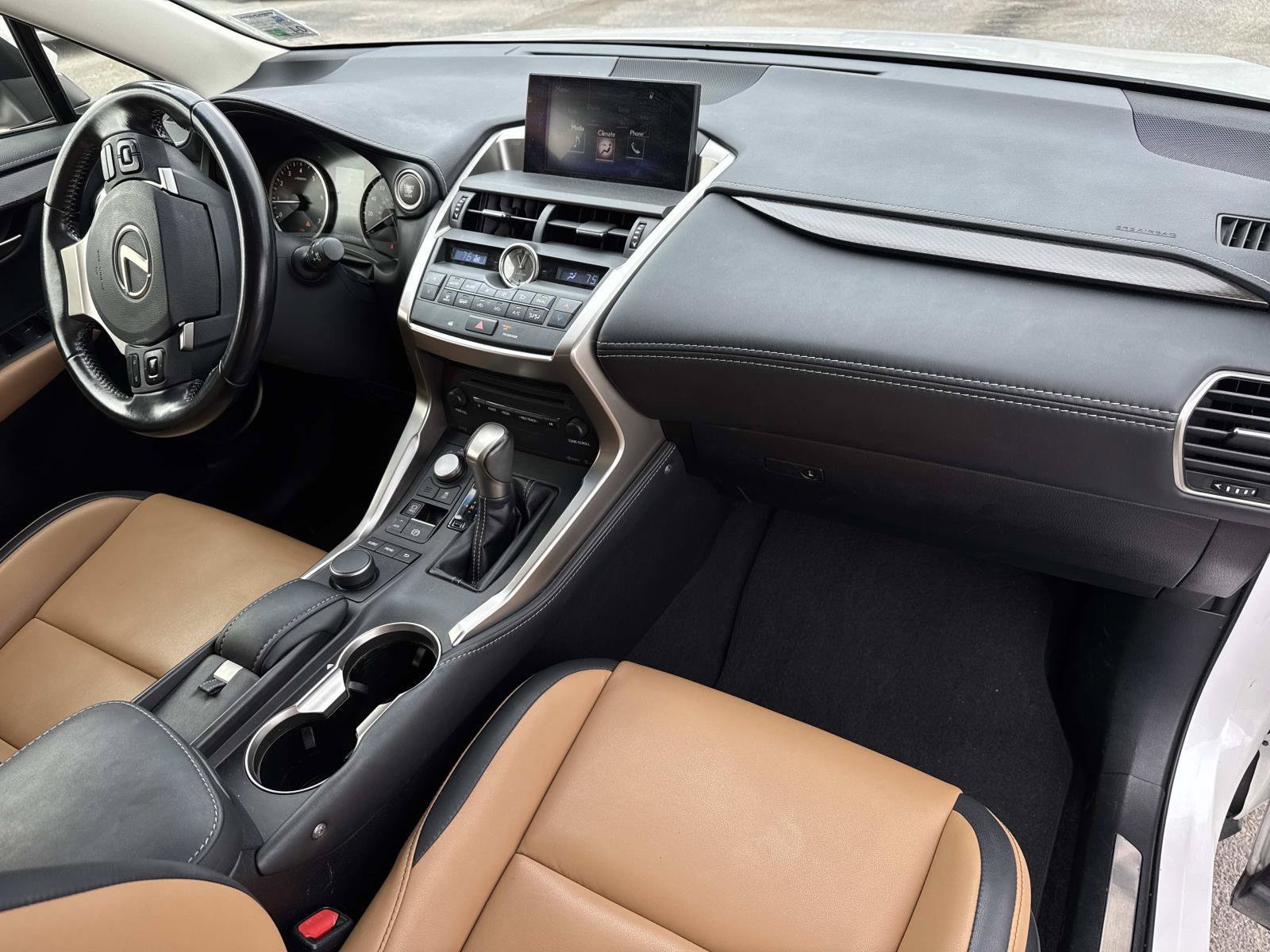 Used 2016 Lexus NX 200t FWD image 12