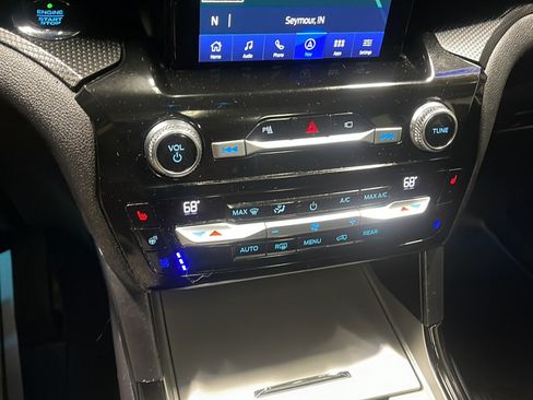 Used 2021 Ford Explorer ST w/ Equipment Group 401A AWD/4WD image 10