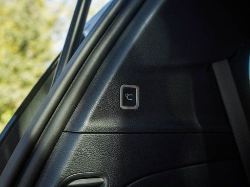 New 2026 Chrysler Pacifica Pinnacle image 8