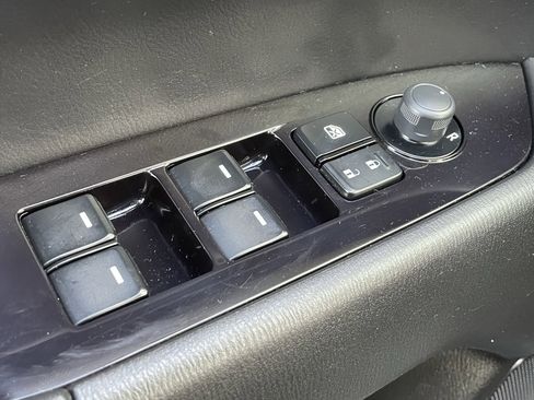 Used 2020 MAZDA CX-5 Touring image 21