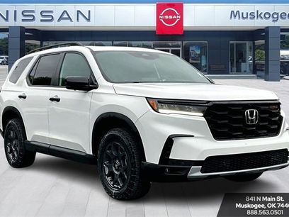 Used 2025 Honda Pilot TrailSport